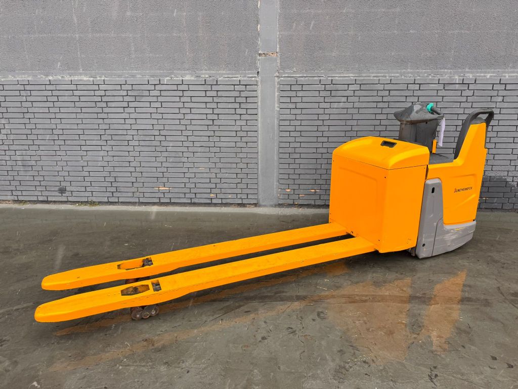 Jungheinrich ERE 230 Baujahr 2017 3000kg Gabell�nge 2400 Niederhubkommissionierer www.gst-logistic.com