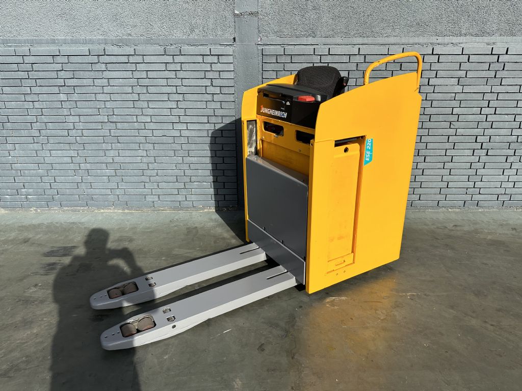 Jungheinrich ESE 220 Baujahr 2017 Stunden 2681 Gabellnge 1,15M Niederhubkommissionierer www.gst-logistic.com