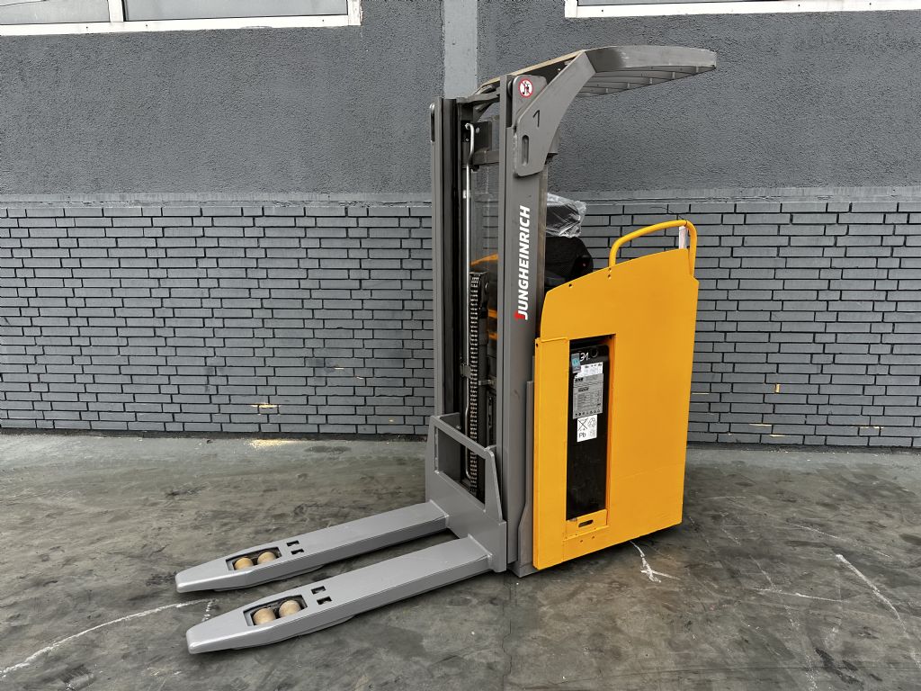 Jungheinrich ESC 214z Baujahr 2017/ HH 2,9M/ Initialhub / Freihub Hochhubwagen www.gst-logistic.com