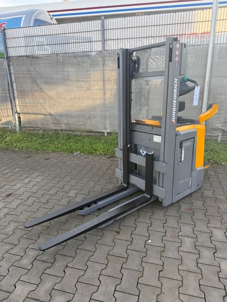 Jungheinrich ERC 216 Baujahr 2021Stunden 1769 Akku Bj 2021 Hochhubwagen www.gst-logistic.com