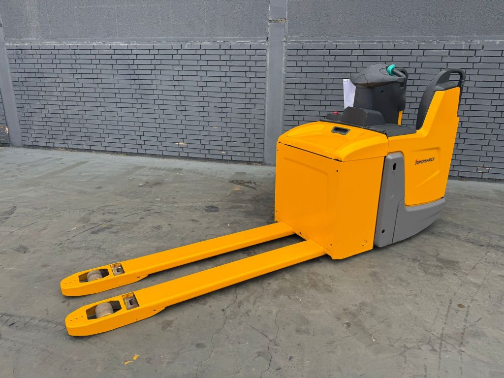 Jungheinrich ERE 125 Baujahr 2017 Akku 2017 Gabell�nge 1600 Niederhubwagen www.gst-logistic.com