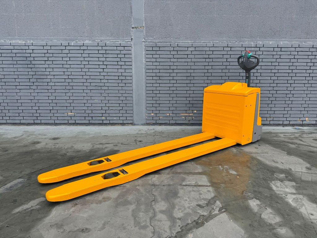 Jungheinrich EJE 225 Baujahr 2018/ Stunden 1378 Akku 2023 Niederhubwagen www.gst-logistic.com