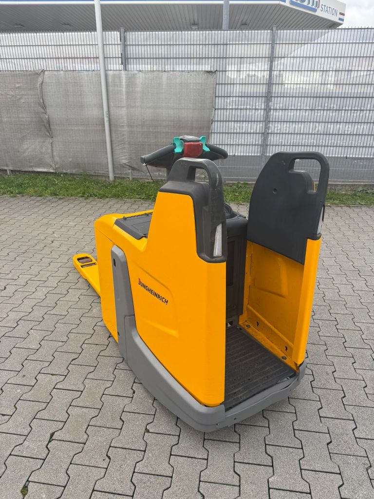 Jungheinrich ERE 125 Baujahr 2018 Akku 2018 Gabellänge 1150 Niederhubwagen www.gst-logistic.com Jungheinrich ERE 125 Baujahr 2018 Akku 2018 Gabellänge 1150 Niederhubwagen www.gst-logistic.com