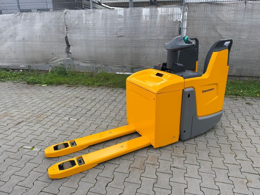 Jungheinrich ERE 125 Baujahr 2019 Akku 2019 Gabellnge 1150 Niederhubwagen www.gst-logistic.com