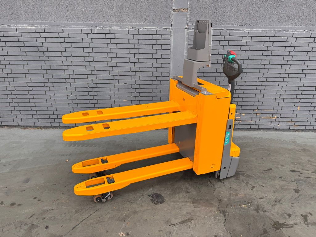 Jungheinrich EJE C 20 Baujahr 2020/Std. 1474 / TOP ZUSTAND / Doppelstock Niederhubwagen www.gst-logistic.com