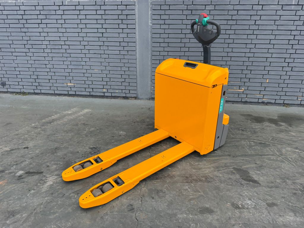 Jungheinrich EJE 114 Baujahr 2023/ Stunden 127 Akku 2023 Niederhubwagen www.gst-logistic.com