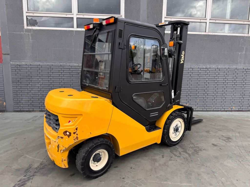 Yale GDP 30 UX Baujahr 2021 /Stunden 487/ Kabine/Duplex Dieselstapler www.gst-logistic.com Yale GDP 30 UX Baujahr 2021 /Stunden 487/ Kabine/Duplex Dieselstapler www.gst-logistic.com