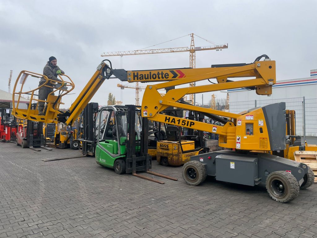Haulotte HA 15I P Baujahr 2012/ HH 15 Meter / TOP ZUSTAND Gelenkarbeitsbhne www.gst-logistic.com