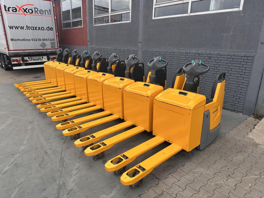 Jungheinrich ERE 120 Baujahr 2017/ 20 x Vorhanden / Aktion Preis ! Niederhubkommissionierer www.gst-logistic.com Jungheinrich ERE 120 Baujahr 2017/ 20 x Vorhanden / Aktion Preis ! Niederhubkommissionierer www.gst-logistic.com