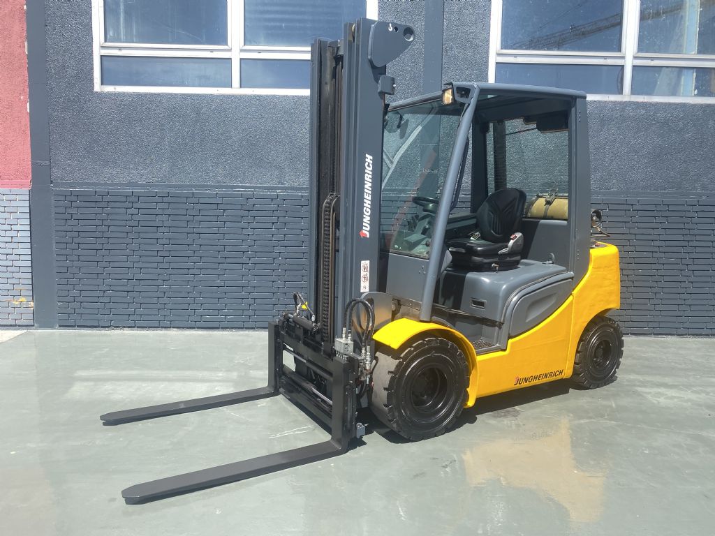 Jungheinrich TFG 425s Baujahr 2014 / Stunden 8960 / HH 5500 Treibgasstapler www.gst-logistic.com