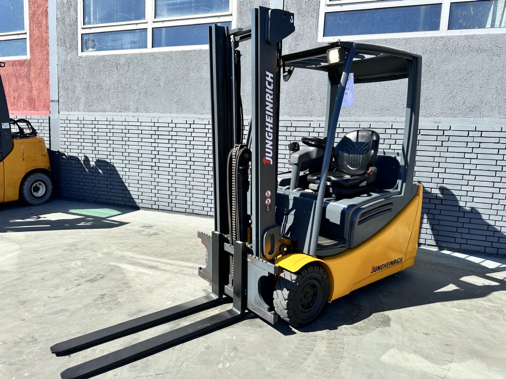 Jungheinrich EFG 216 Baujahr 2014 / Stunden 10728  Akku 2018 Elektro 3 Rad-Stapler www.gst-logistic.com