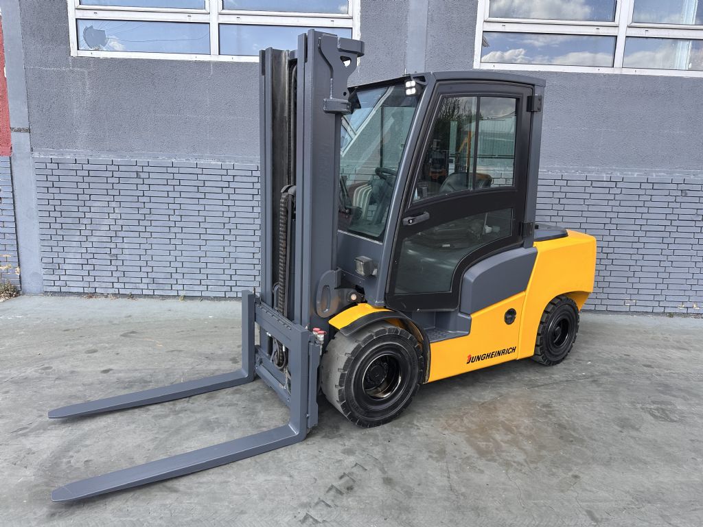 Jungheinrich DFG 435 Baujahr 2015 /Stunden 2985/ Triplex/3+4Ventil Treibgasstapler www.gst-logistic.com