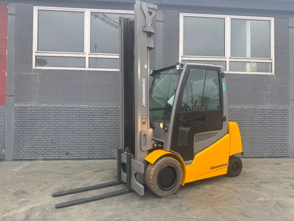 Jungheinrich EFG 540ks Baujahr 2016/Kabine /Akku 2015 /3-4Ventil Elektro 4 Rad-Stapler www.gst-logistic.com