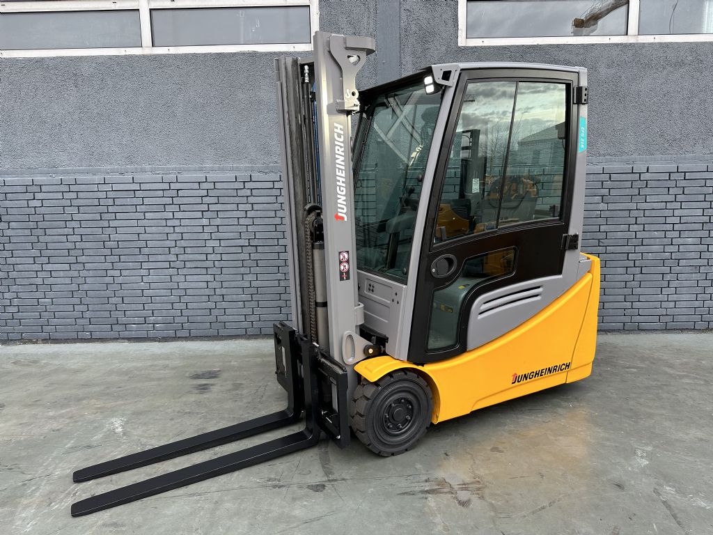 Jungheinrich EFG 216 Baujahr 2017/ Stunden 14260/ Kabine / Duplex Elektro 3 Rad-Stapler www.gst-logistic.com