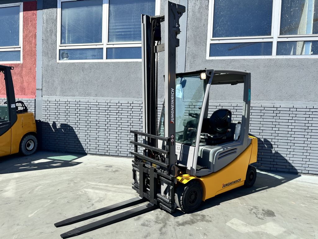 Jungheinrich EFG 316 Baujahr 2017 Akku 2017 Stunden 9087 Elektro 4 Rad-Stapler www.gst-logistic.com