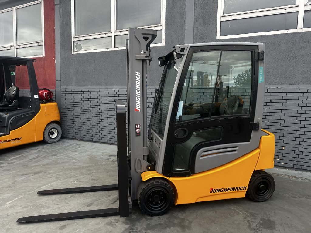 Jungheinrich EFG 318k Baujahr 2018 Akku 2018 Stunden 3887 HH 3,3M Elektro 4 Rad-Stapler www.gst-logistic.com
