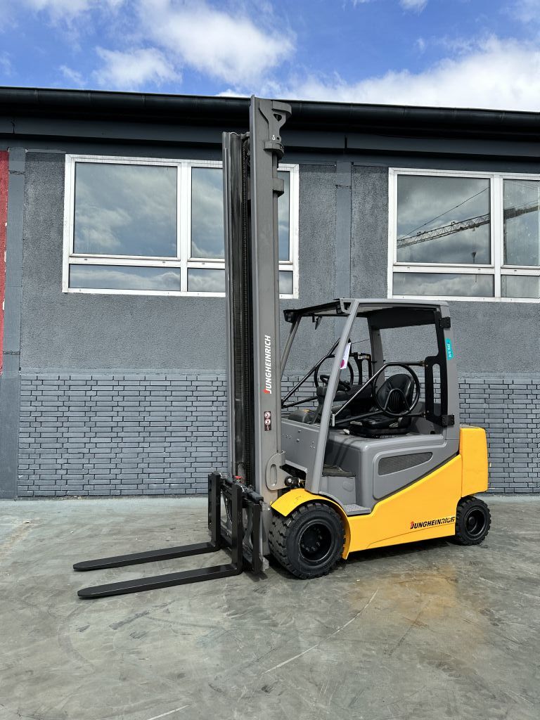 Jungheinrich EFG S30 Baujahr 2018 Akku 2022 Sofort Verfgbar Elektro 3 Rad-Stapler www.gst-logistic.com