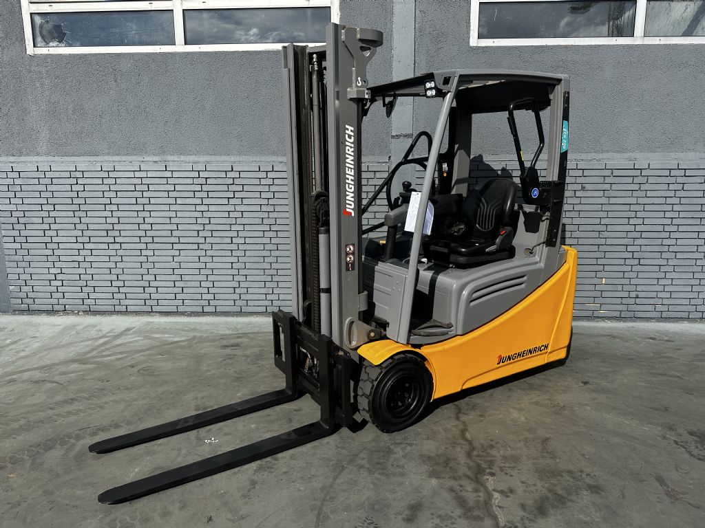 Jungheinrich EFG 220 Baujahr 2018/ HH 3,3M Duplex/ REIFEN NEU Elektro 3 Rad-Stapler www.gst-logistic.com