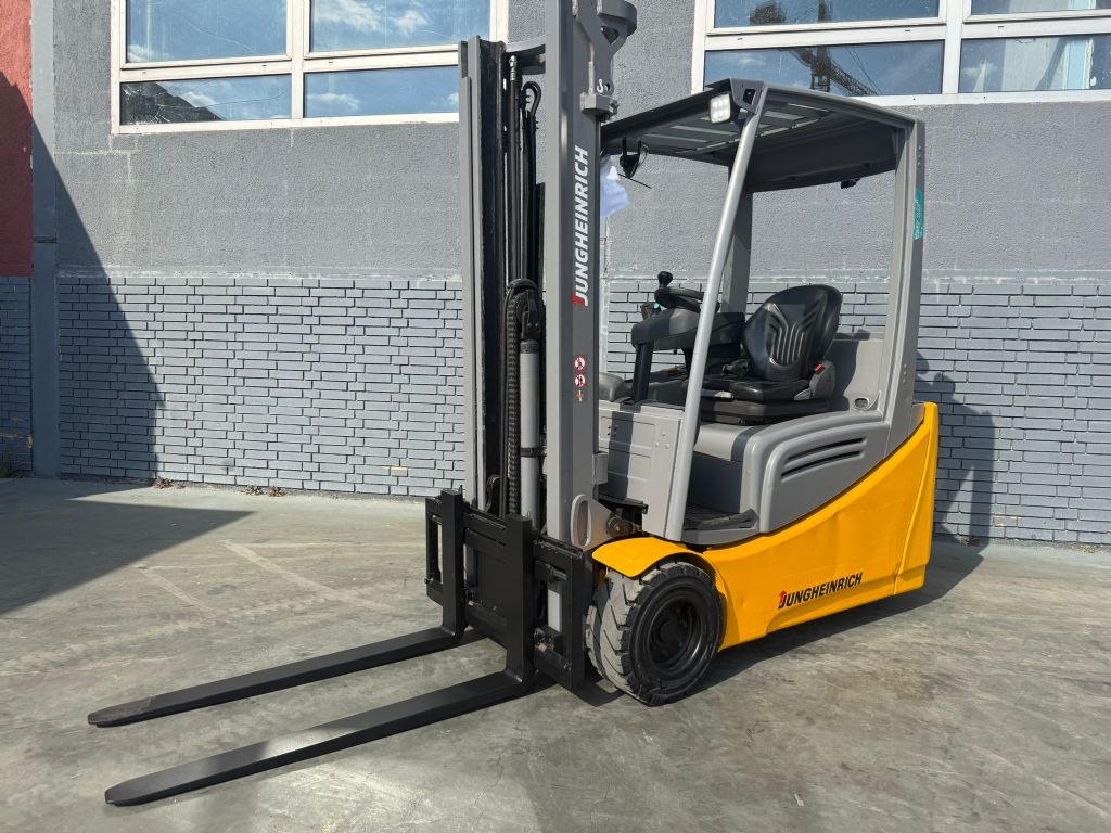 Jungheinrich EFG 218 Baujahr 2020 / Stunden 5924 HH 3300 Elektro 3 Rad-Stapler www.gst-logistic.com