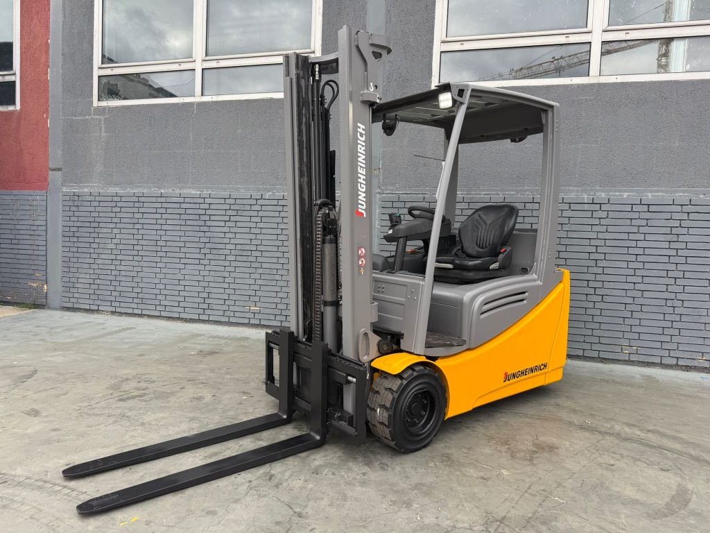 Jungheinrich EFG 218 Baujahr 2020 / Stunden 6351 HH 3300 Elektro 3 Rad-Stapler www.gst-logistic.com