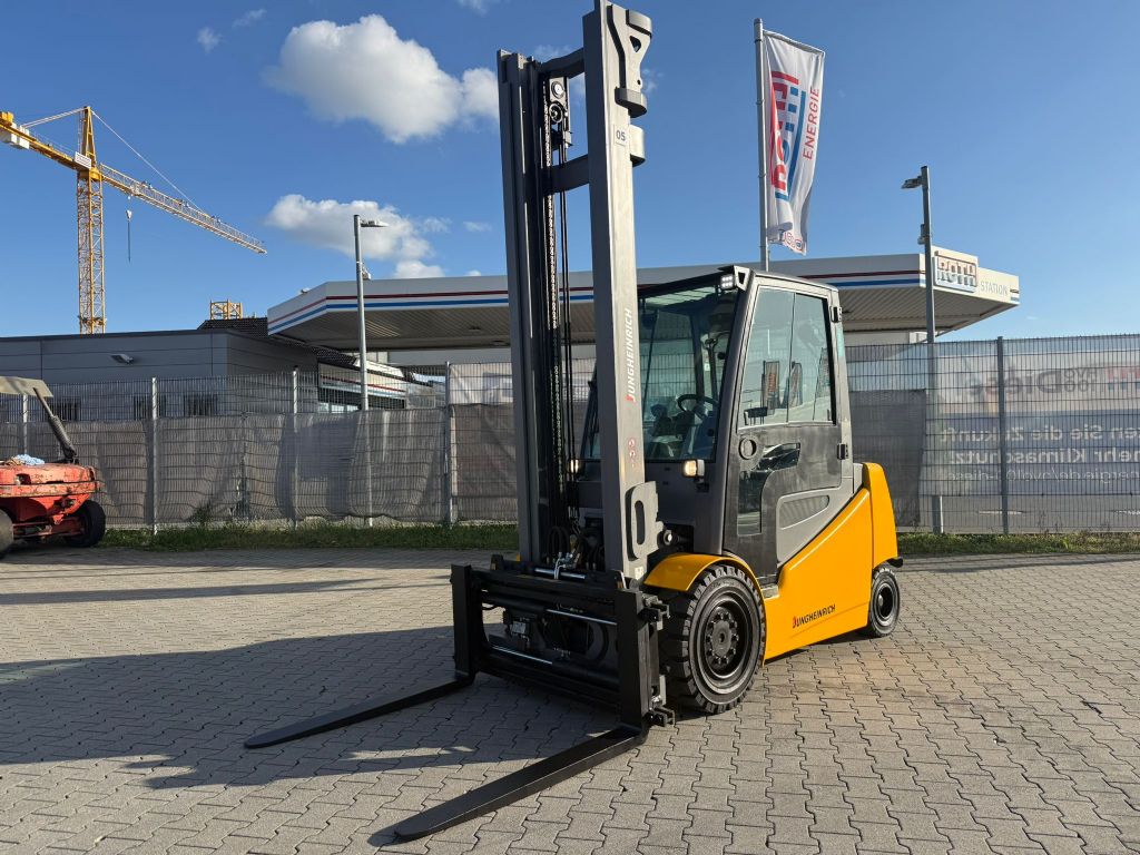 Jungheinrich EFG 540 Baujahr 2020/ Akku 2020 / Stunden 2831 Elektro 4 Rad-Stapler www.gst-logistic.com