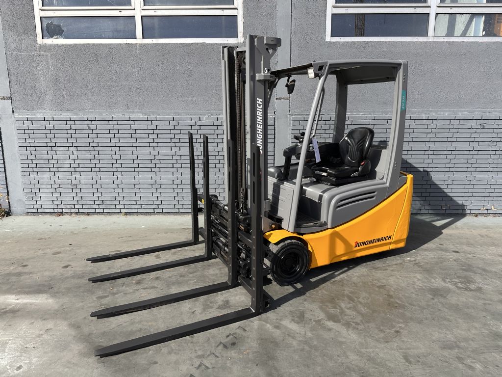 Jungheinrich EFG 218 Baujahr 2020/ Stunden 16807HH 3,3M/ Duplex Elektro 3 Rad-Stapler www.gst-logistic.com