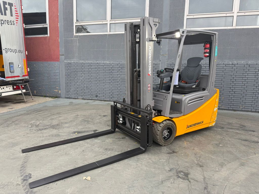 Jungheinrich EFG 218 Baujahr 2020 / Stunden 10174 HH 4640  Elektro 3 Rad-Stapler www.gst-logistic.com