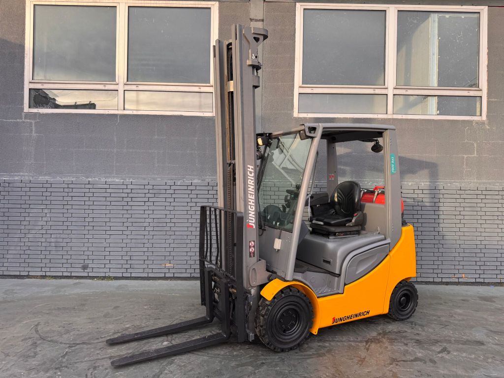 Jungheinrich TFG 316s Baujahr 2019/ Std. 8595/ Drehger�t 360� Treibgasstapler www.gst-logistic.com