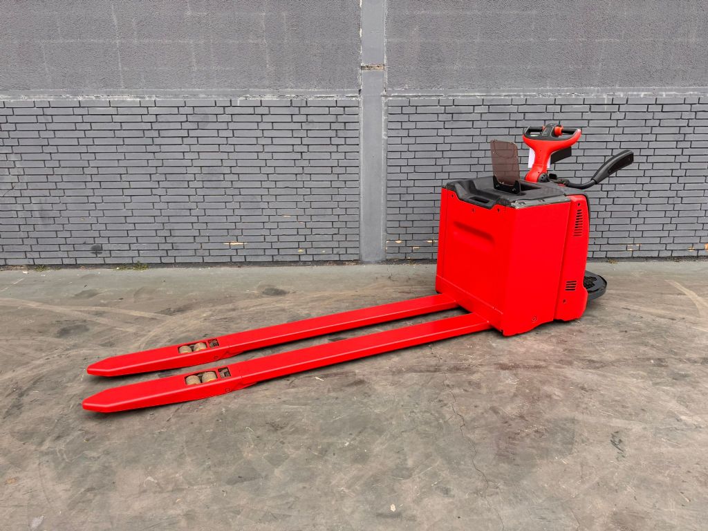 Linde T25AP Baujahr 2018 Akku 2018 Gabell�nge 2,4M Niederhubkommissionierer www.gst-logistic.com