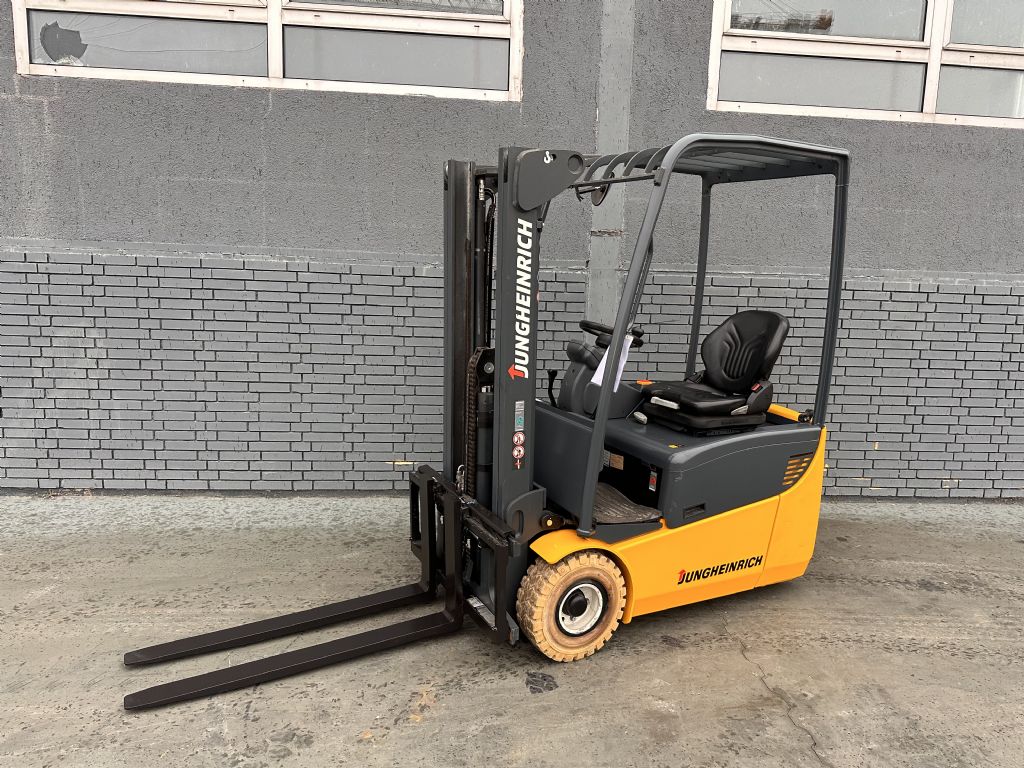 Jungheinrich EFG 115 Baujahr 2015/ Stunden 6515 HH 3,0m Duplex Elektro 3 Rad-Stapler www.gst-logistic.com
