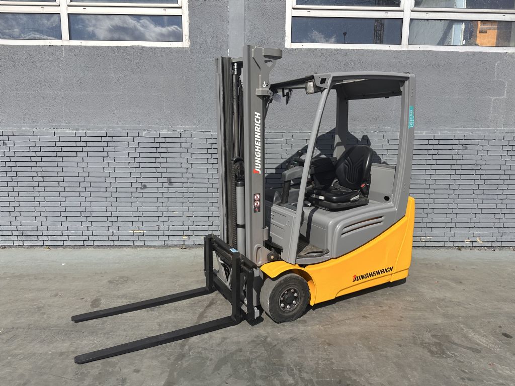 Jungheinrich EFG 216k Baujahr 2018 / Stunden 9740 HH 3,3MZZ Elektro 3 Rad-Stapler www.gst-logistic.com
