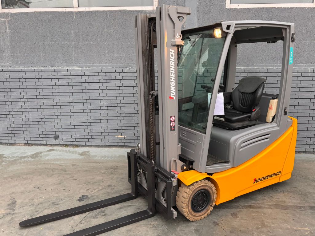 Jungheinrich EFG 216 Baujahr 2019 / Stunden 8591 HH 4,64M Elektro 3 Rad-Stapler www.gst-logistic.com