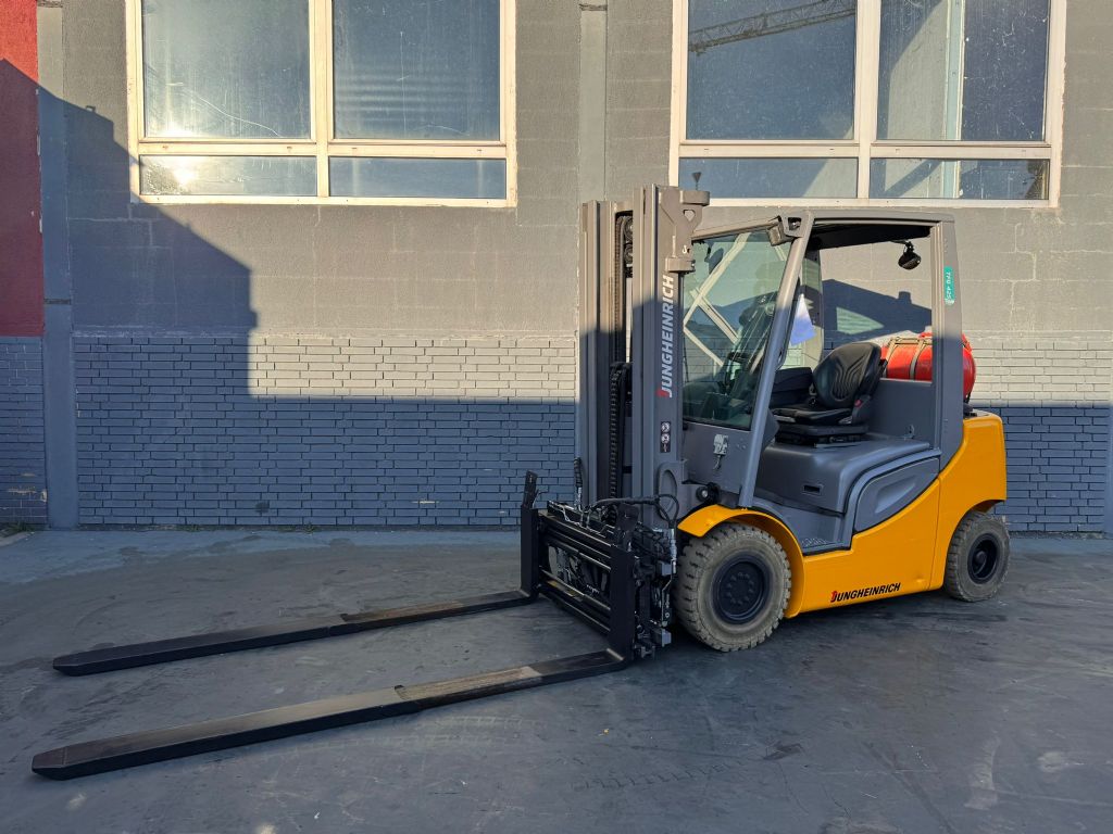 Jungheinrich TFG 425s Baujahr 2019/HH 5,0M/Schubgabel/ Triplex Treibgasstapler www.gst-logistic.com