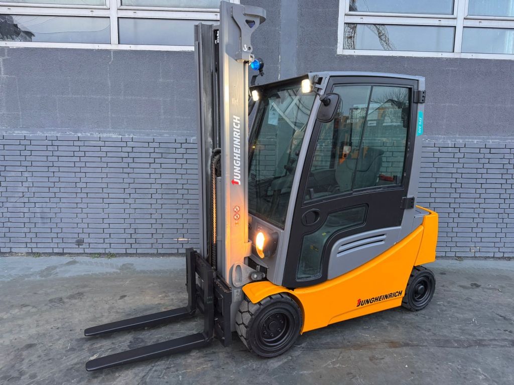 Jungheinrich EFG 320 Baujahr 2020 /Kabine/StvZo/ TOP ZUSTAND Elektro 4 Rad-Stapler www.gst-logistic.com