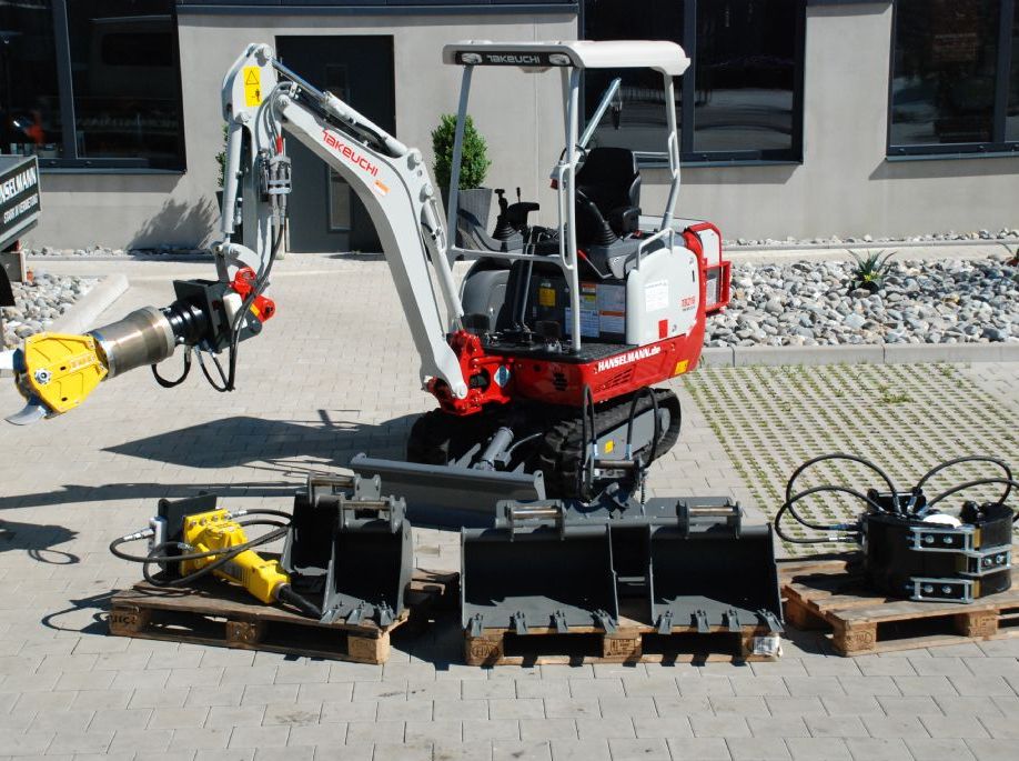 Takeuchi TB 216SH Minibagger www.hanselmann.de