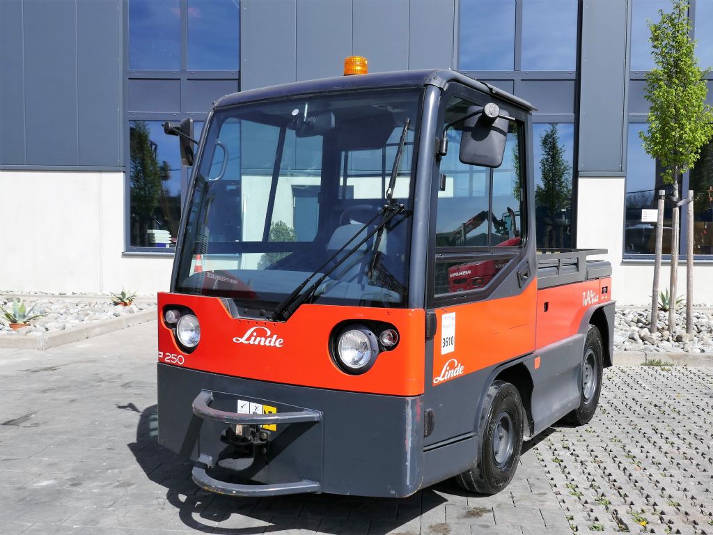 Linde P250 Schlepper www.hanselmann.de