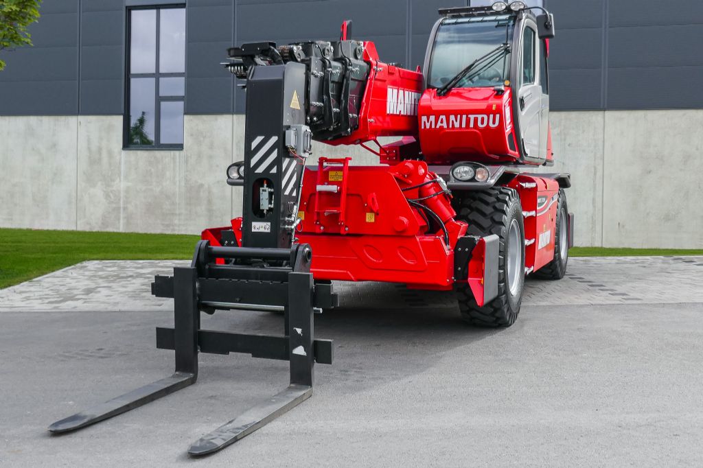 Manitou MRT 3255+ Privilege ST4 S1 Teleskopstapler drehbar www.hanselmann.de
