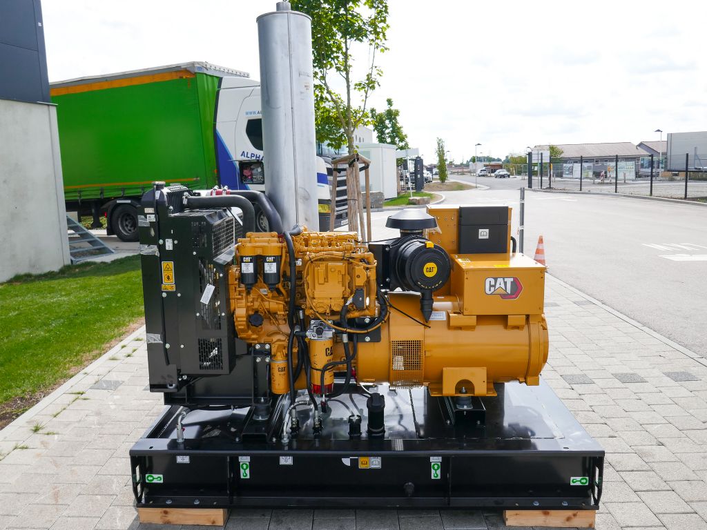 Caterpillar DE110E3  Elektrische Gerte und Zubehr www.hanselmann.de