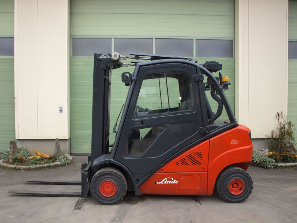 Linde H25D-01 Dieselstapler www.gabelstaplerservice.at