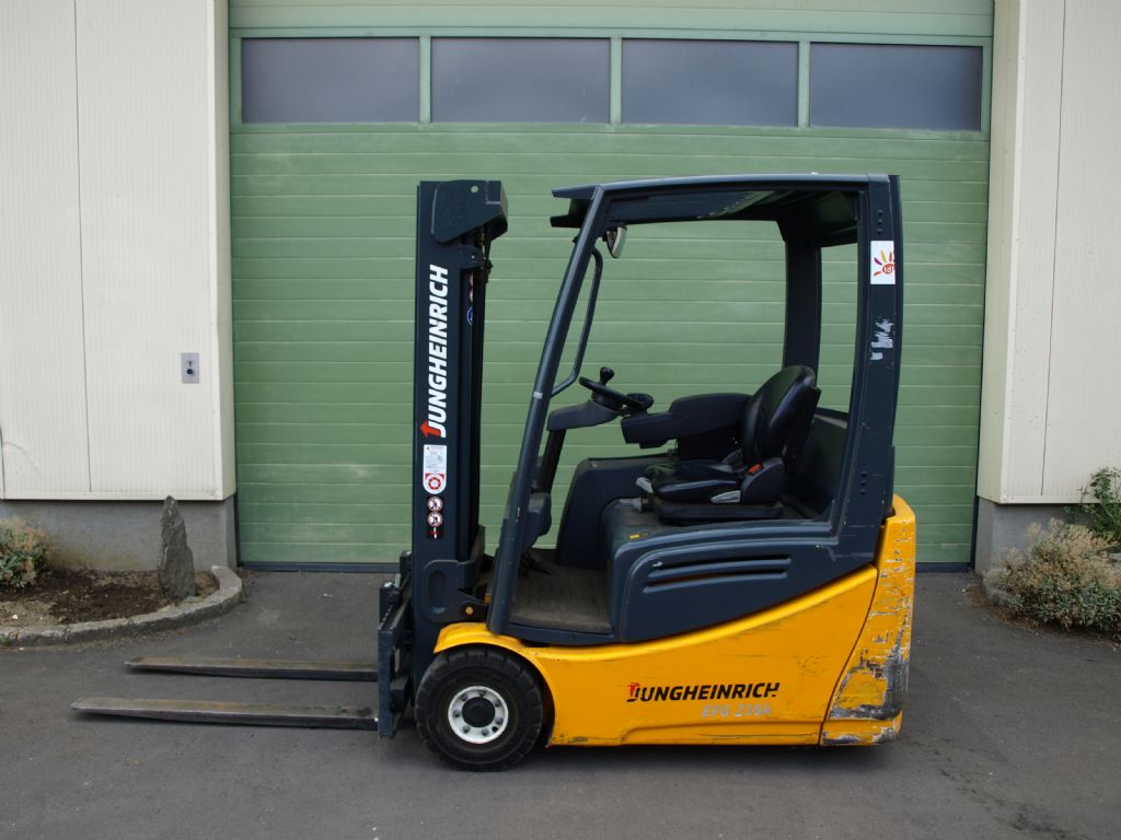 Jungheinrich EFG 216K Elektro 3 Rad-Stapler www.gabelstaplerservice.at