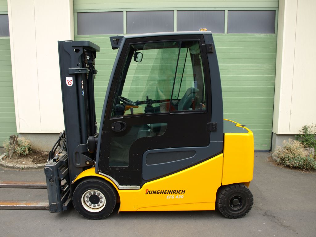 Jungheinrich EFG 430S Elektro 4 Rad-Stapler www.gabelstaplerservice.at Jungheinrich EFG 430S Elektro 4 Rad-Stapler www.gabelstaplerservice.at