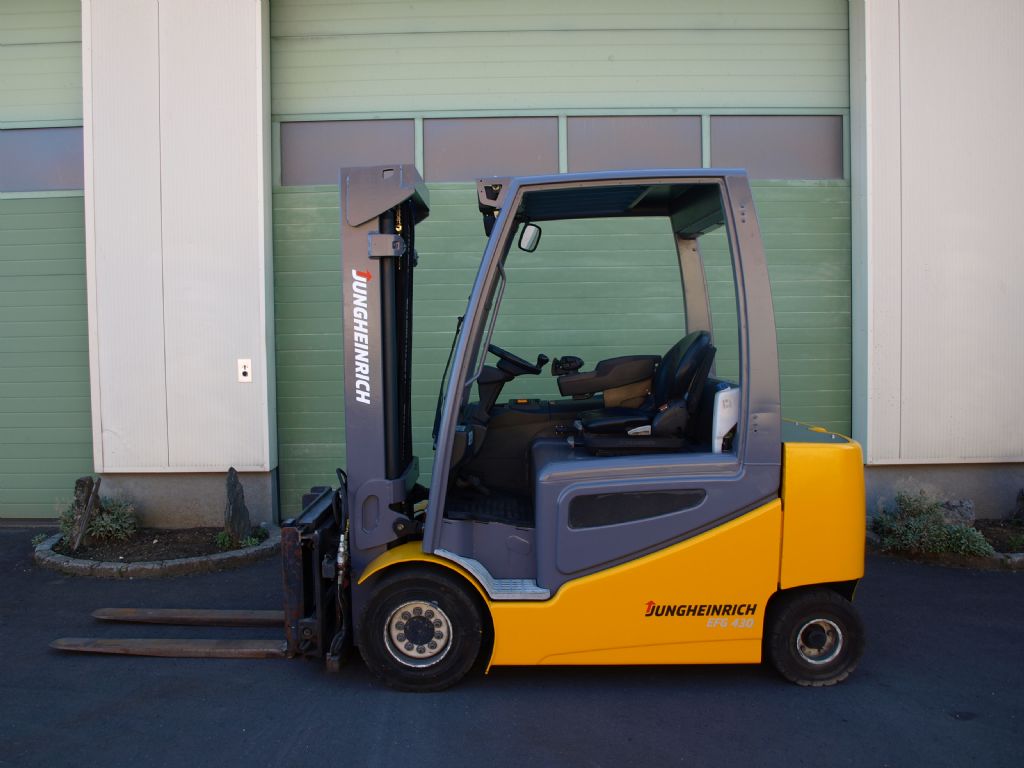 Jungheinrich EFG 430 Elektro 4 Rad-Stapler www.gabelstaplerservice.at