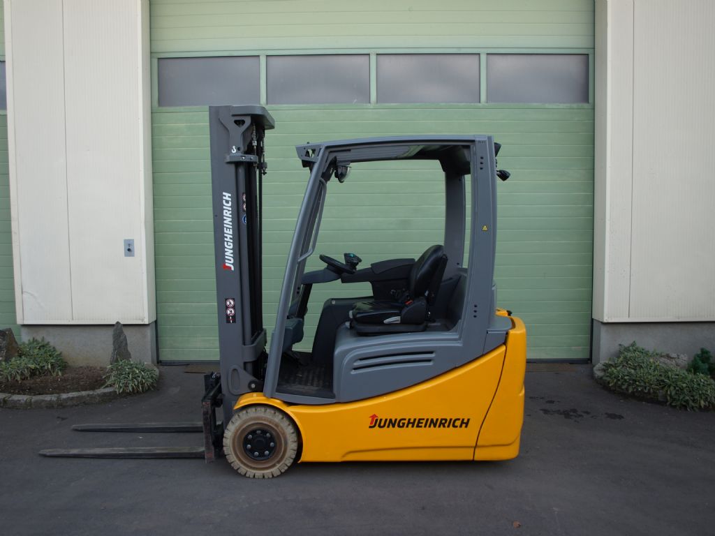 Jungheinrich EFG 216 Elektro 3 Rad-Stapler www.gabelstaplerservice.at