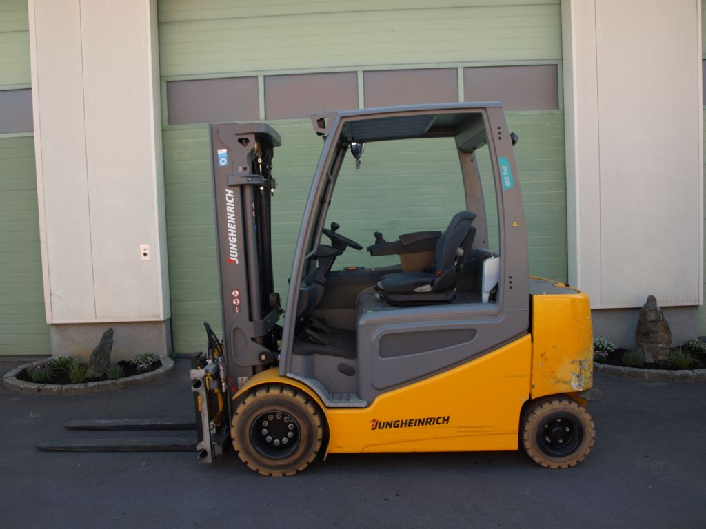 Jungheinrich EFG S30 Elektro 4 Rad-Stapler www.gabelstaplerservice.at