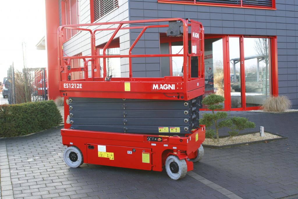Magni ES1212E Scherenarbeitsbhne www.hbv-hydraulik.de
