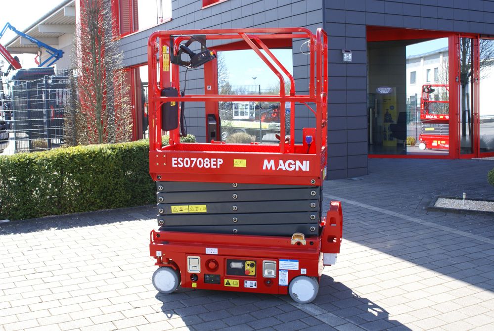 Magni ES0708EP Scherenarbeitsbhne www.hbv-hydraulik.de