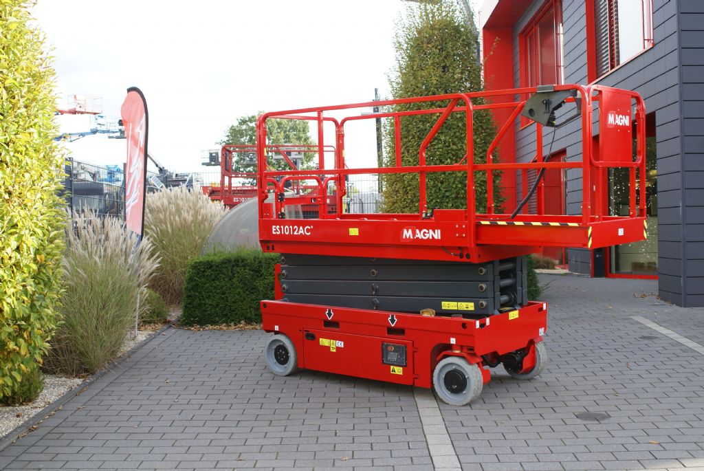 Magni ES1012AC+ Scherenarbeitsb�hne www.hbv-hydraulik.de