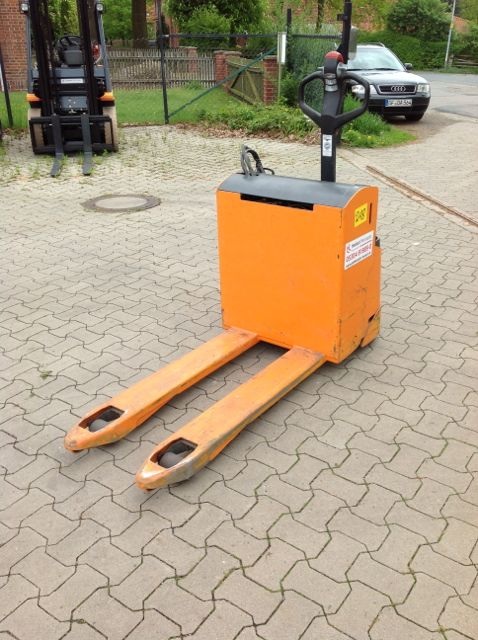 Still EGU20  - Batt. NEU Niederhubwagen www.gabelstapler-heckert.de