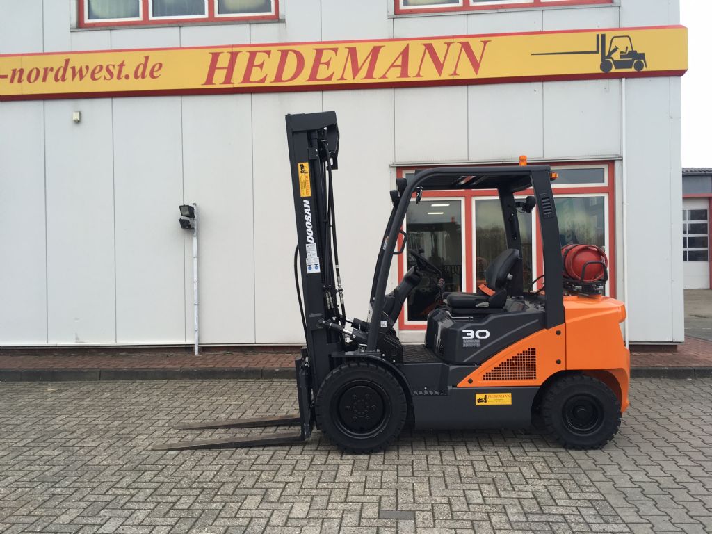 Doosan G30P-7 Treibgasstapler www.hedemann-stapler.de