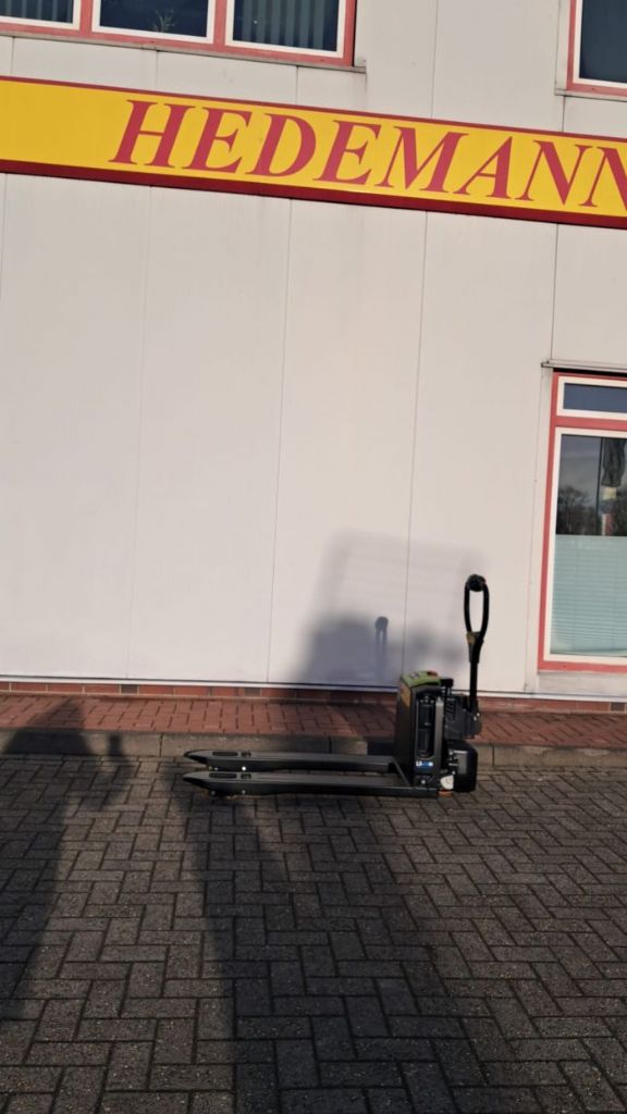 Clark LWio15 Handhubwagen www.hedemann-stapler.de